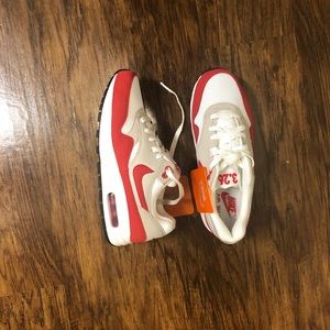 Nike air max 3.26 girls size 6.5Y